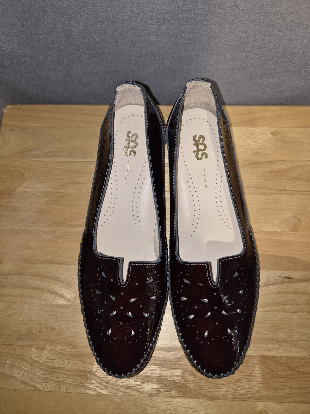 SAS Women's Burgundy Leather Slip-On Loafers Size 10